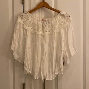 Forever 21 White w lace off shoulder New w tags